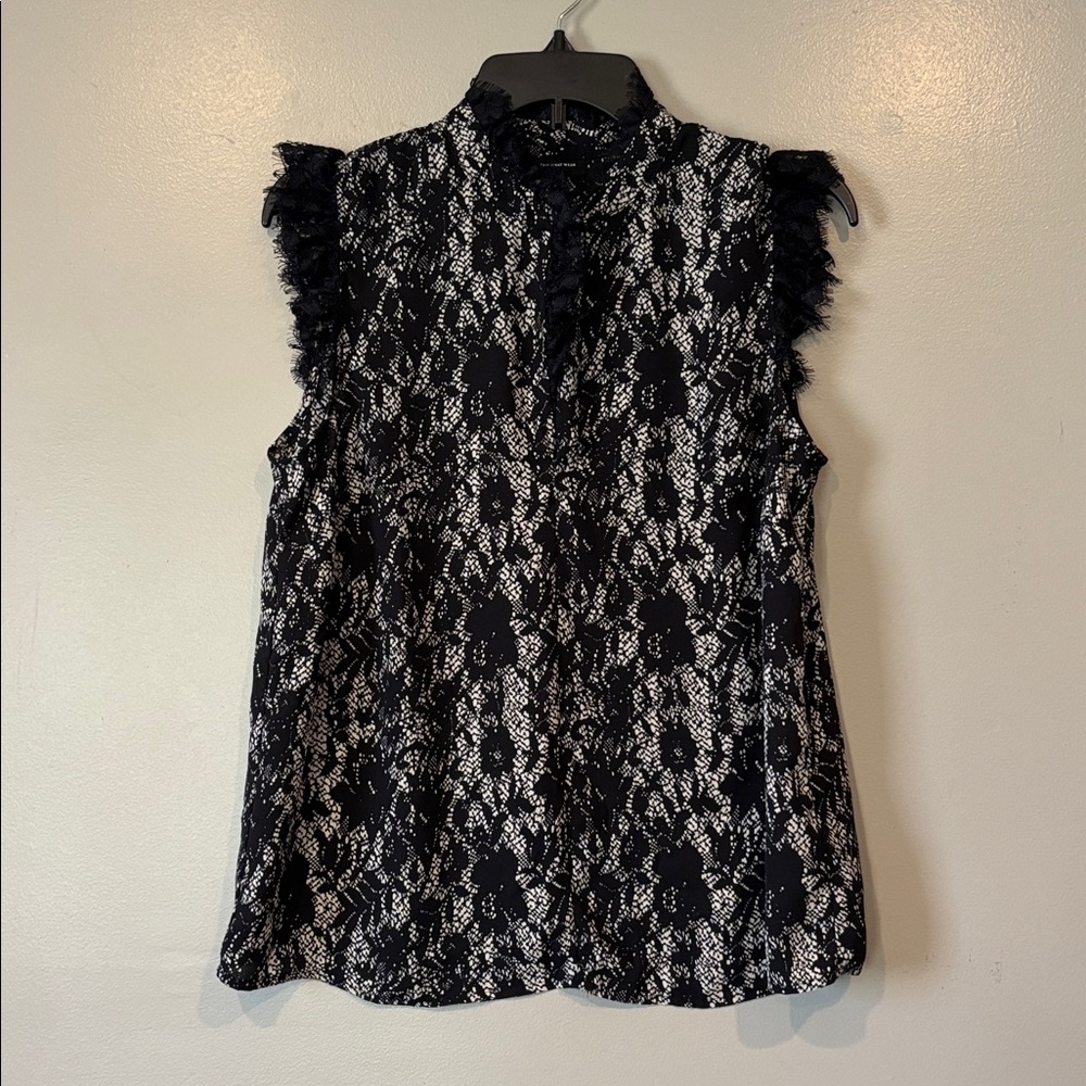 Who What Wear Black and White Floral Lace Blouse